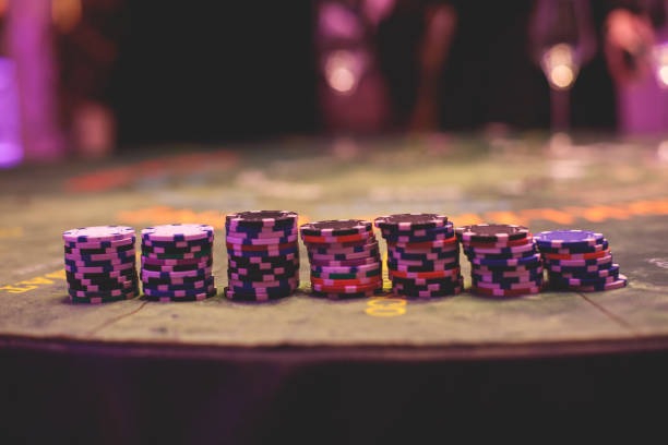 eyangslot login mobile app showing live roulette table and low-data streaming toggle